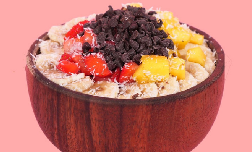 Image 1: Bowls de yogur helado o açai con bebida incluida para 2 o 4 personas 