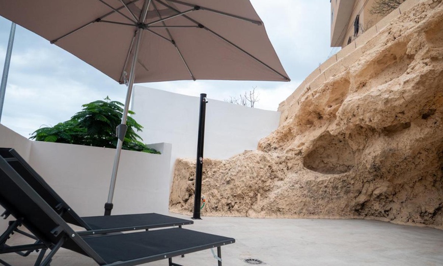 Image 14: Tenerife: 1 noche con piscina privada en Cueva Escondida Nicpa