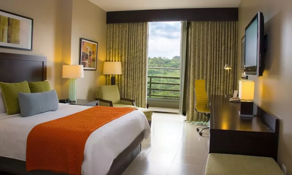 ✈5-Night Panama Vacation with Air & Hotels from Travel by Jen