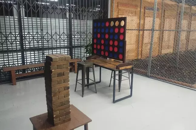 75 Min Axe-Throwing Session in a Shared Lane for Up to Ten People 
