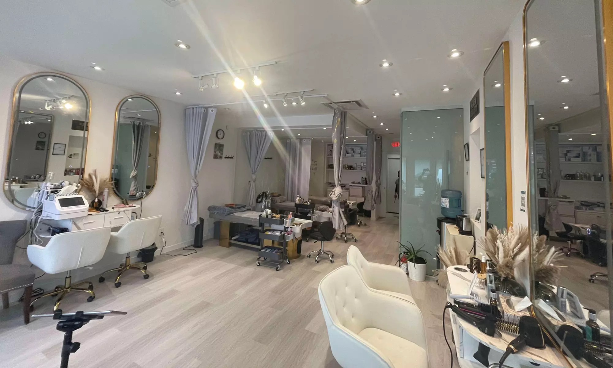 70 or 110-Min Luxury Head Spa w/Massage on Neck & Scalp + Mini-Facial 