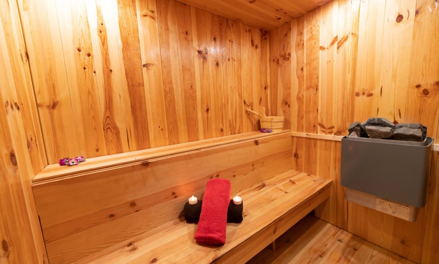 Image 2: Despídete del estrés y las tensiones con estos masajes o rituales