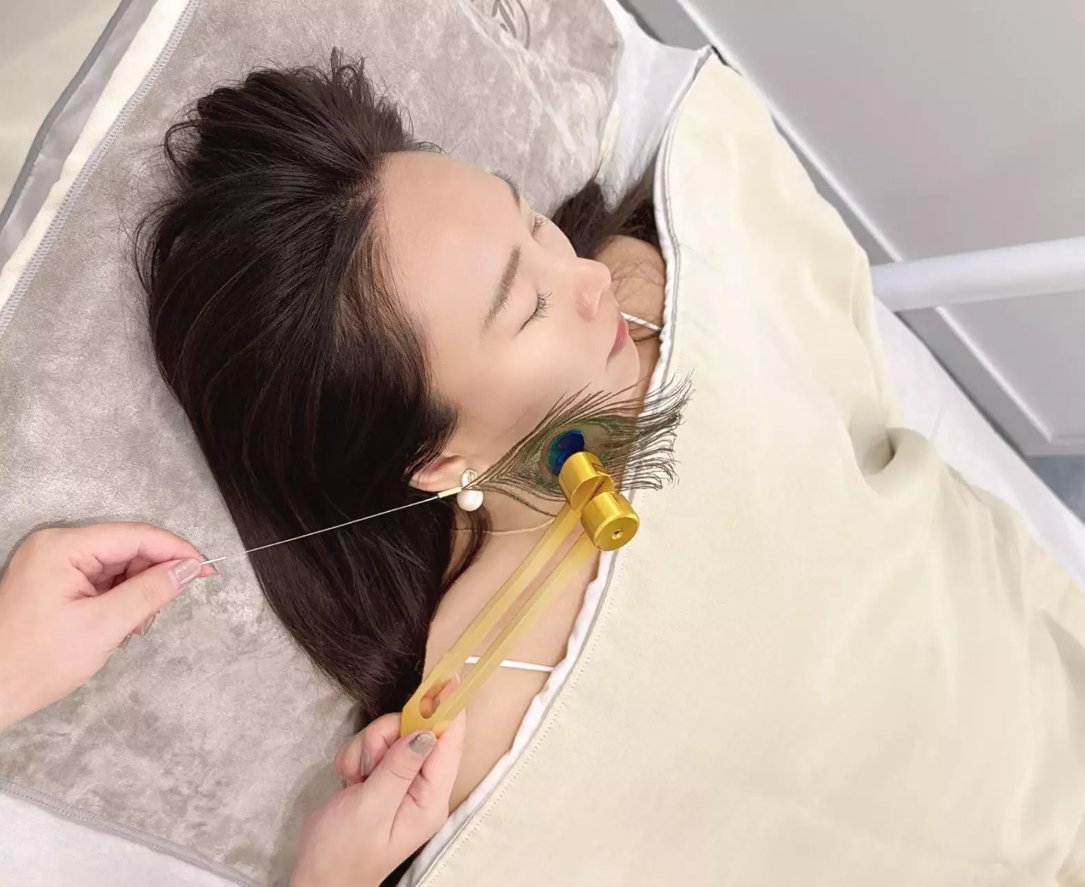 Fris, stralend en verzorgd: facial met nek- en schoudermassage