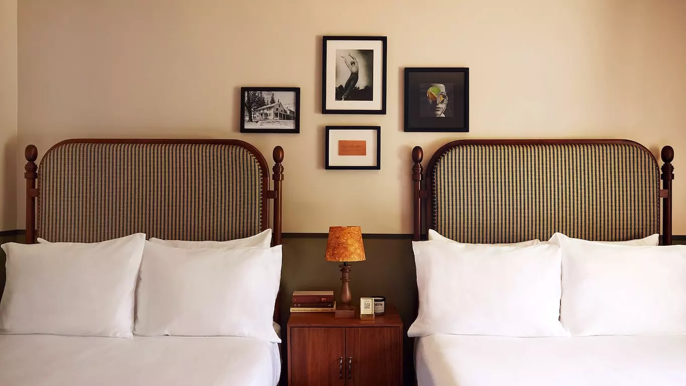 Member's Pricing: Cozy Escape Minutes from Tanglewood & Trails