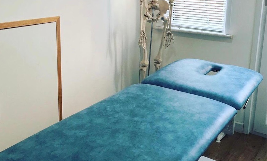 Image 2: Relax and Revitalize with a 30, 60, or 90-Minute Full Body Massage