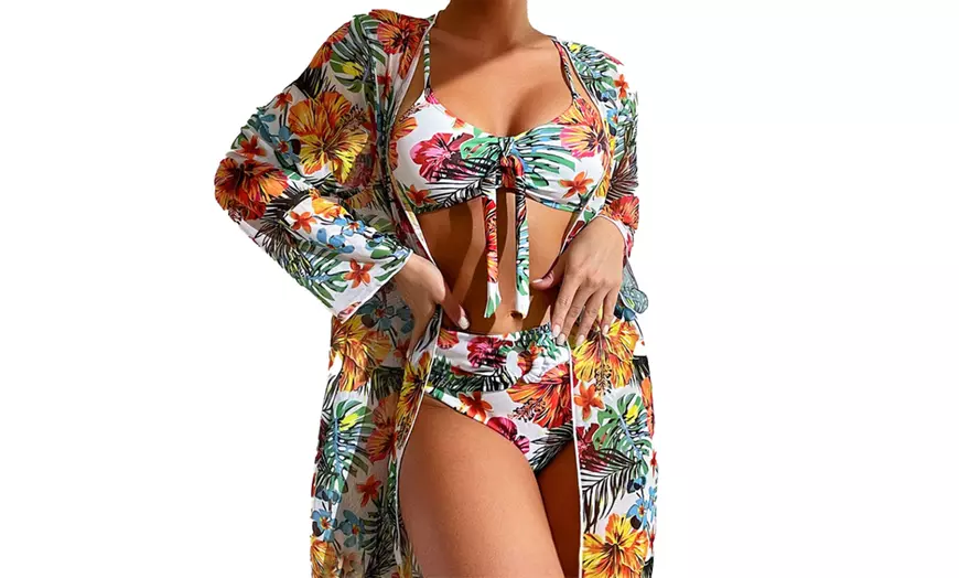 Image 3: Three-Piece Bikini Set with Floral Kimono in Adjustable Size