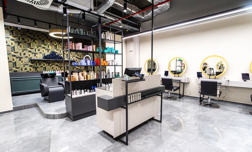 Image 4: Herren-Haarschnitt inkl. Waschen, Föhnen & Styling für 1 Person