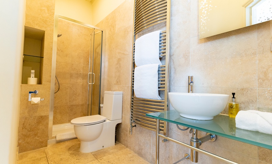 Image 8: Bath: 4* Standard Double or Twin Room Stay with Breakfast & Cream Tea