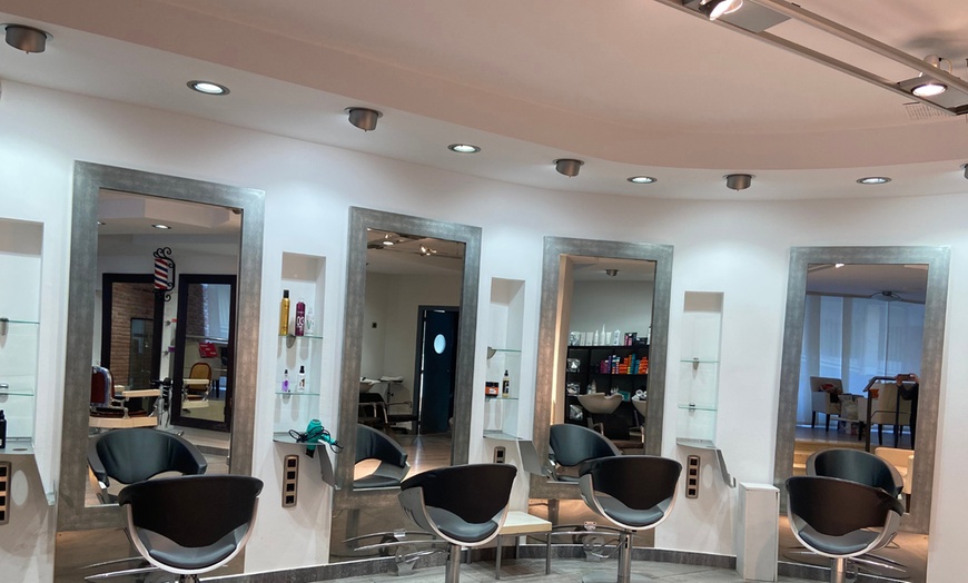 Image 4: Tratamiento capilar regenerativo con alta frecuencia