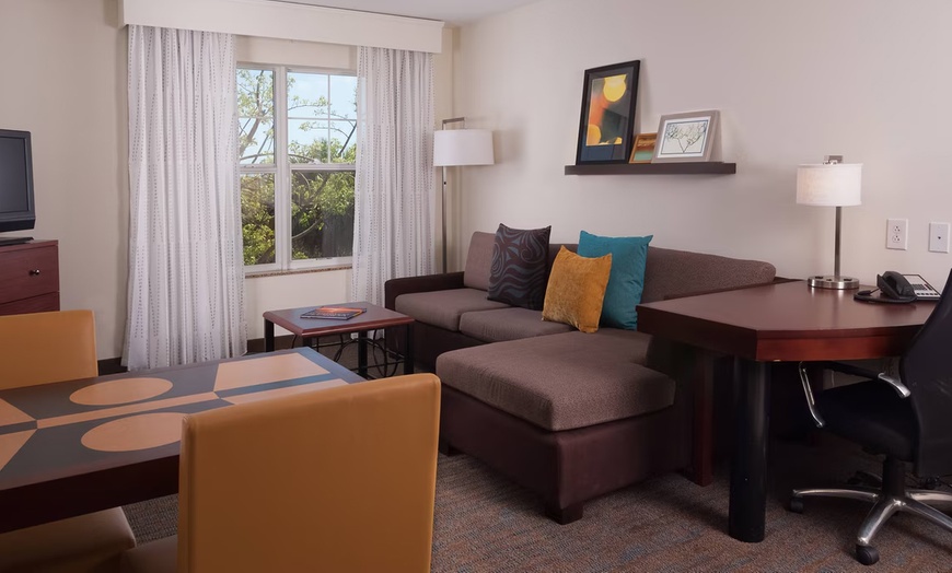 Image 5: Spacious suites, free breakfast, pool, and easy access to beaches