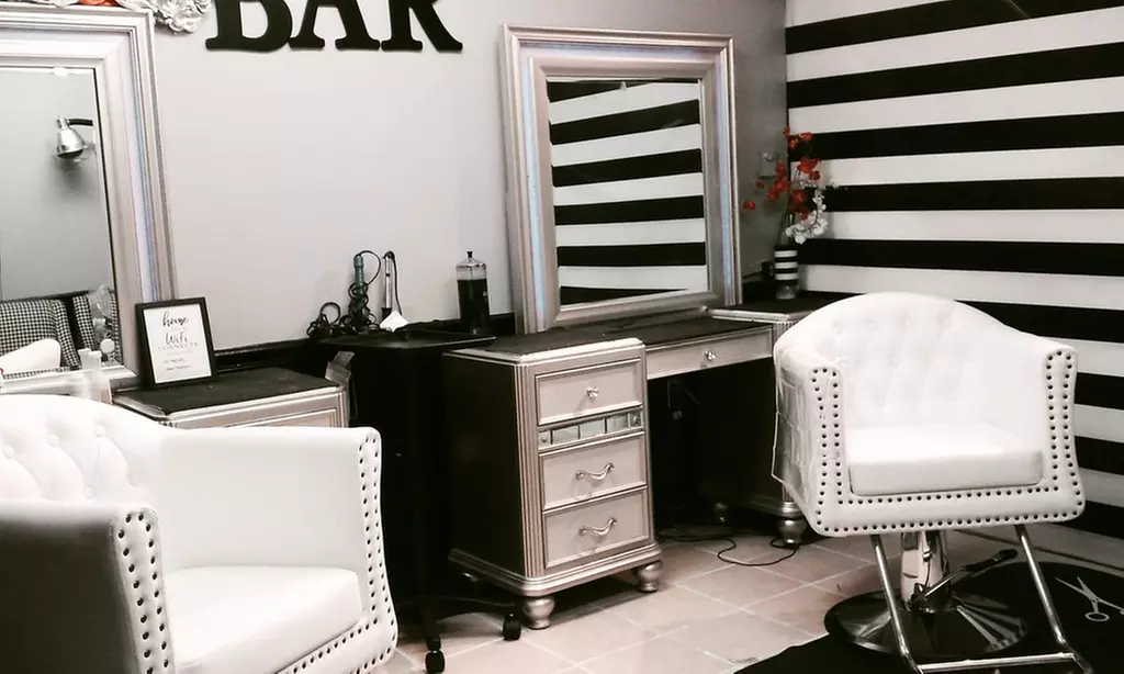 Eyelash Extensions at Xoxo Beauty Bar & Bronzing (Up to 30% Off). Five Options Available. - Primary Image