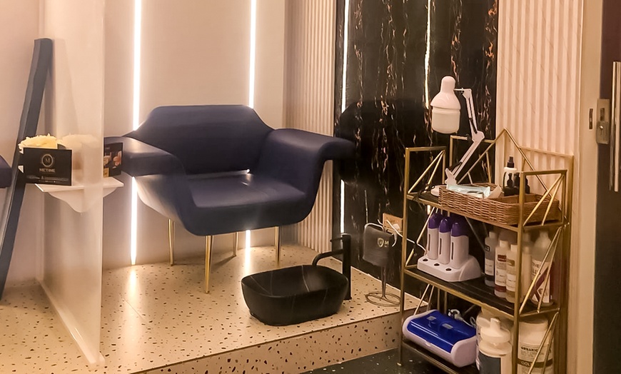 Image 2: Gents Steam Facial Cleansing, Face Waxing, Laser Facial, & More 