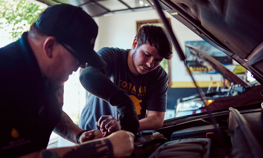 Image 3: 10-Minute Oil Change + Free Maintenance Check at Costa Oil
