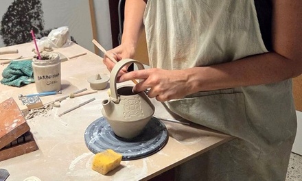 Taller de cerámica para 1 persona: 3h de crea tu pieza en arcilla con picoteo - Vale Valeria Pottery