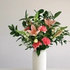 Image 2: Seasonal Letterbox Flowers from Box & Blume