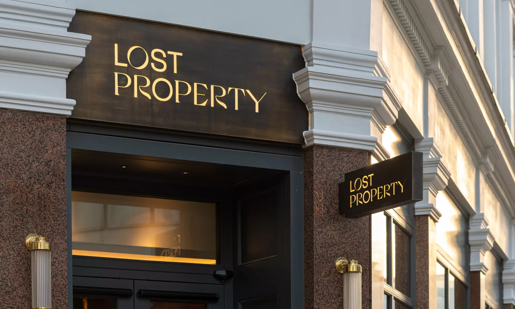 Traditional or Prosecco Afternoon Tea in Central London