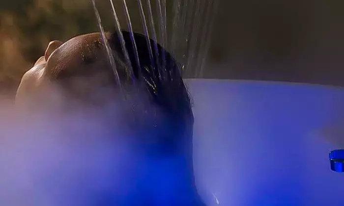 Refresh with a 60-Min Signature Head Spa or a 90-Min Deluxe Head Spa