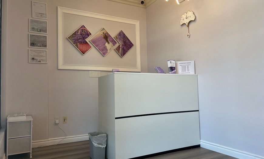 Image 6: Relax with 60-Min Single or Couples Massage with Optional Hot Stones