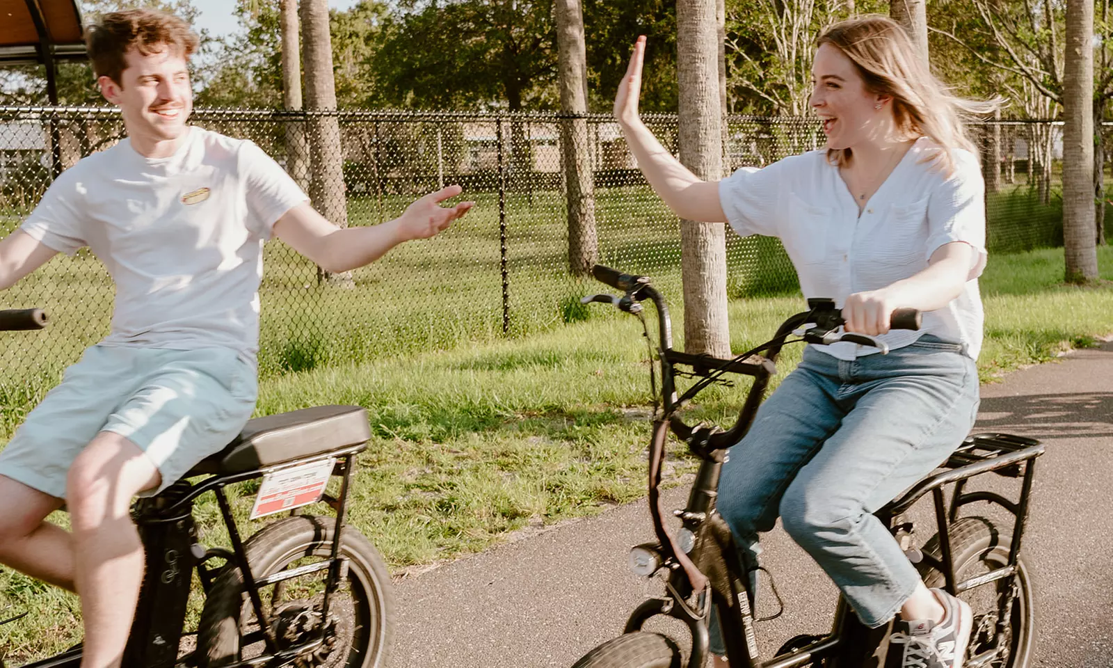 Rent Electric Bikes for 4, 8, or 24 Hours with Ease