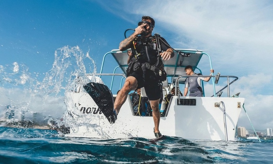Image 8: Deluxe Scuba Diving or PADI Open Water Certification for 2 or 3 Days