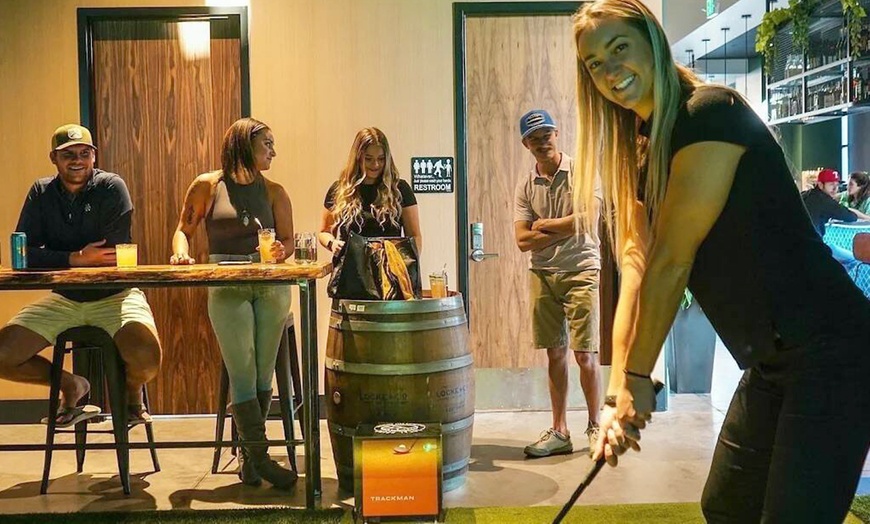 Image 4: One Hour Indoor Golf Simulator Experience – Fort Lauderdale