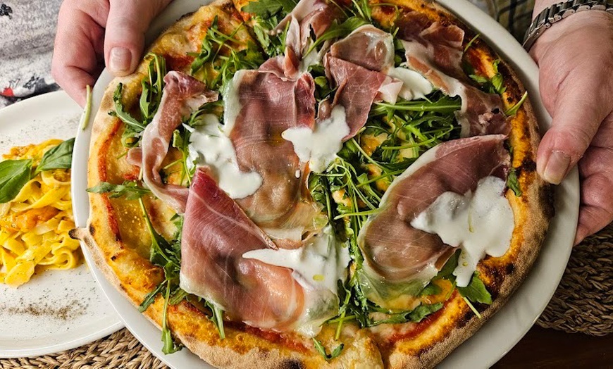 Image 9: Menú italiano para 2 o 4 con bebida y más de 15 principales a elegir