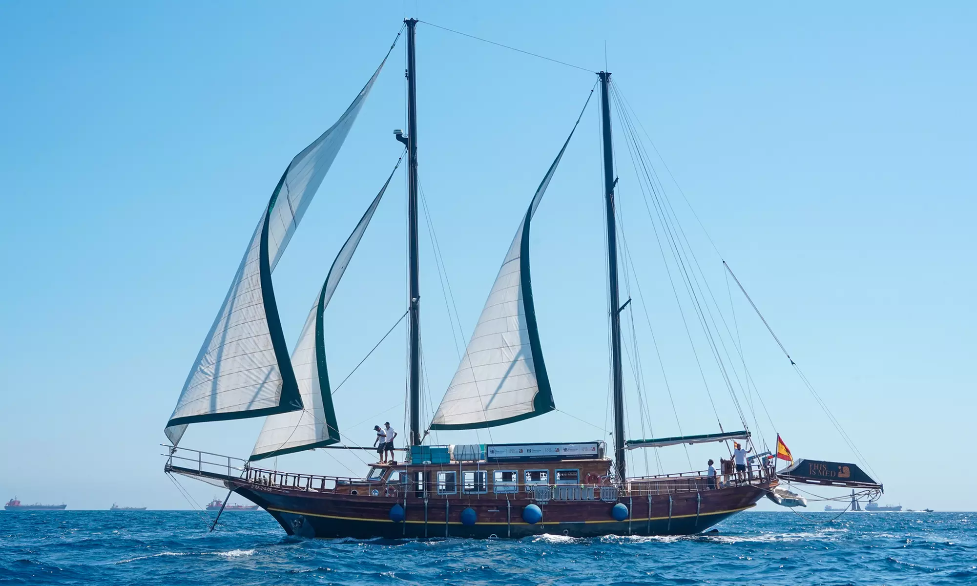Tour en barco, cabalgata de Reyes Magos con chocolate, galletas y carta para los Reyes hasta un 33% de descuento - Primary Image