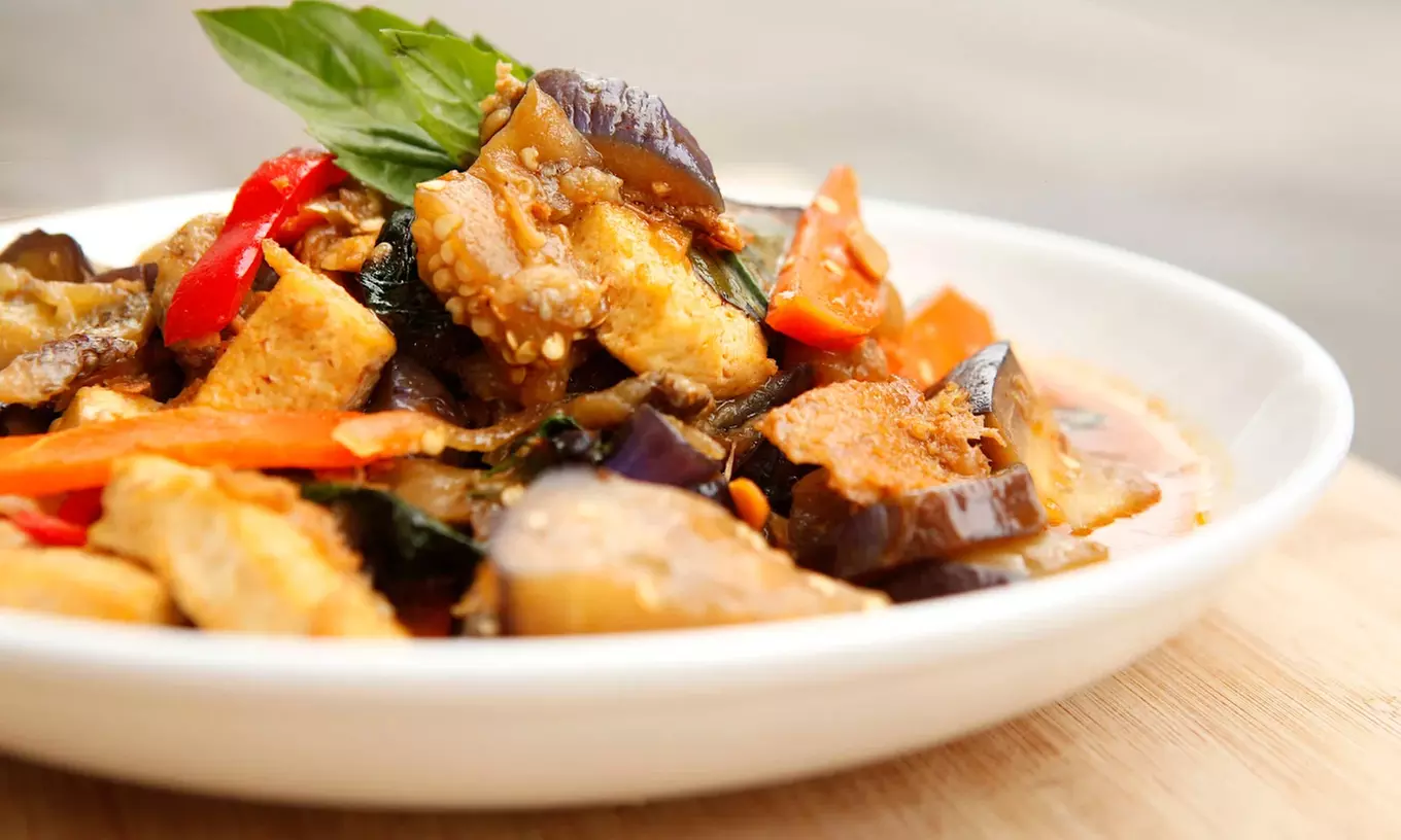 Thai Vegan Dining Credit or Three Course Dinner with Drinks