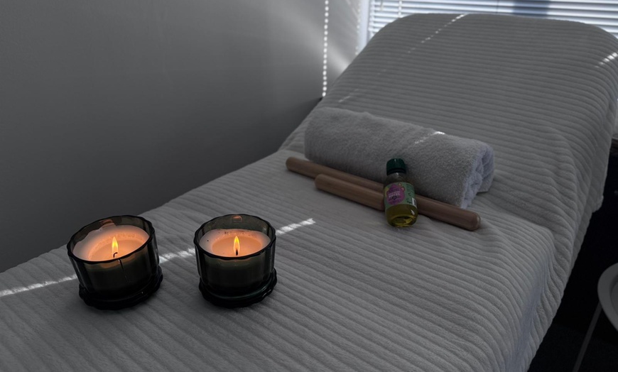 Image 3: Totale ontspanning: Zweedse, rug- of bamboemassage (alleen vrouwen)