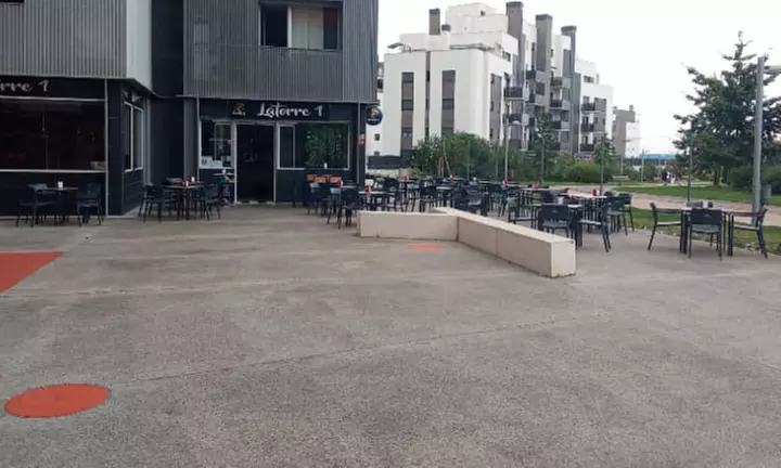 Menú mediterráneo para 2 o 4 personas con postre y bebida