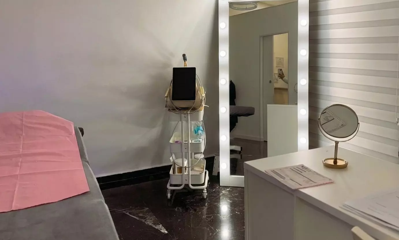 3 o 6 sesiones de moldeador de glúteos con ondas y copas colombianas