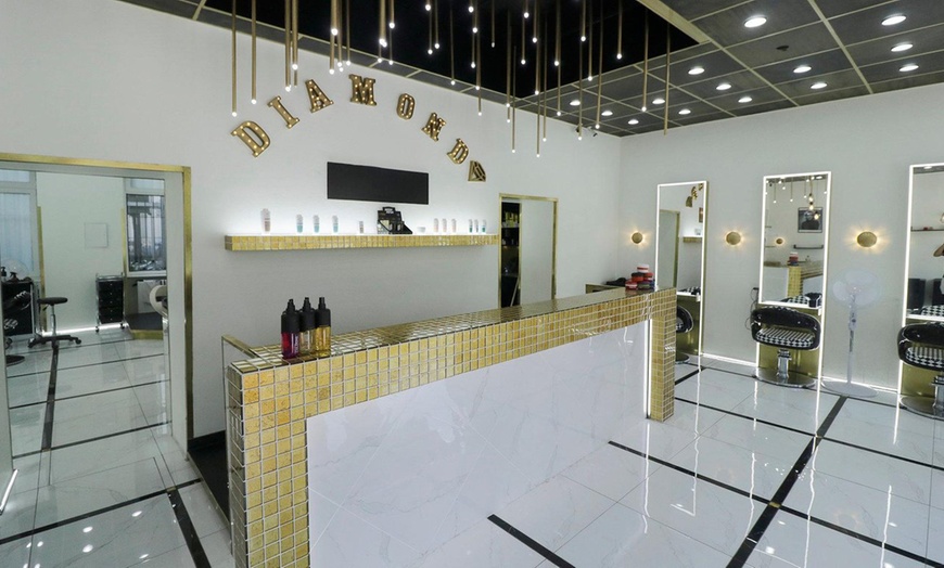 Image 2: Herren-Haarschnitt mit Styling oder Dauerwelle