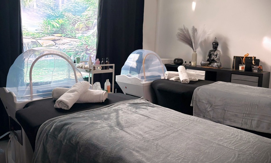 Image 1: Head Spa japonés con opción a tratamiento a elegir 