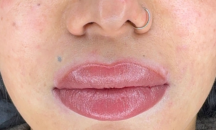 Image 9: Perfekt definierte Brauen & Lippen durch Permanent Make-up