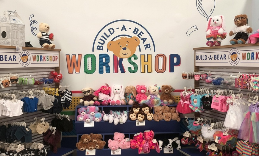 Image 8: Weekday/Weekend Junior(under 3 years) or Super Entry(3 years & over)