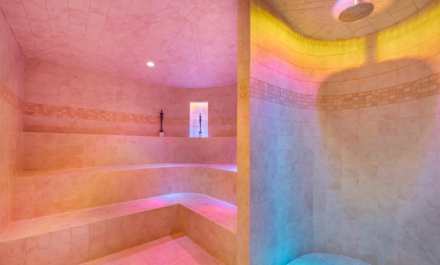 Image 5: 50 or 80-Minute Individual or Couples Massages @ eforea Spa