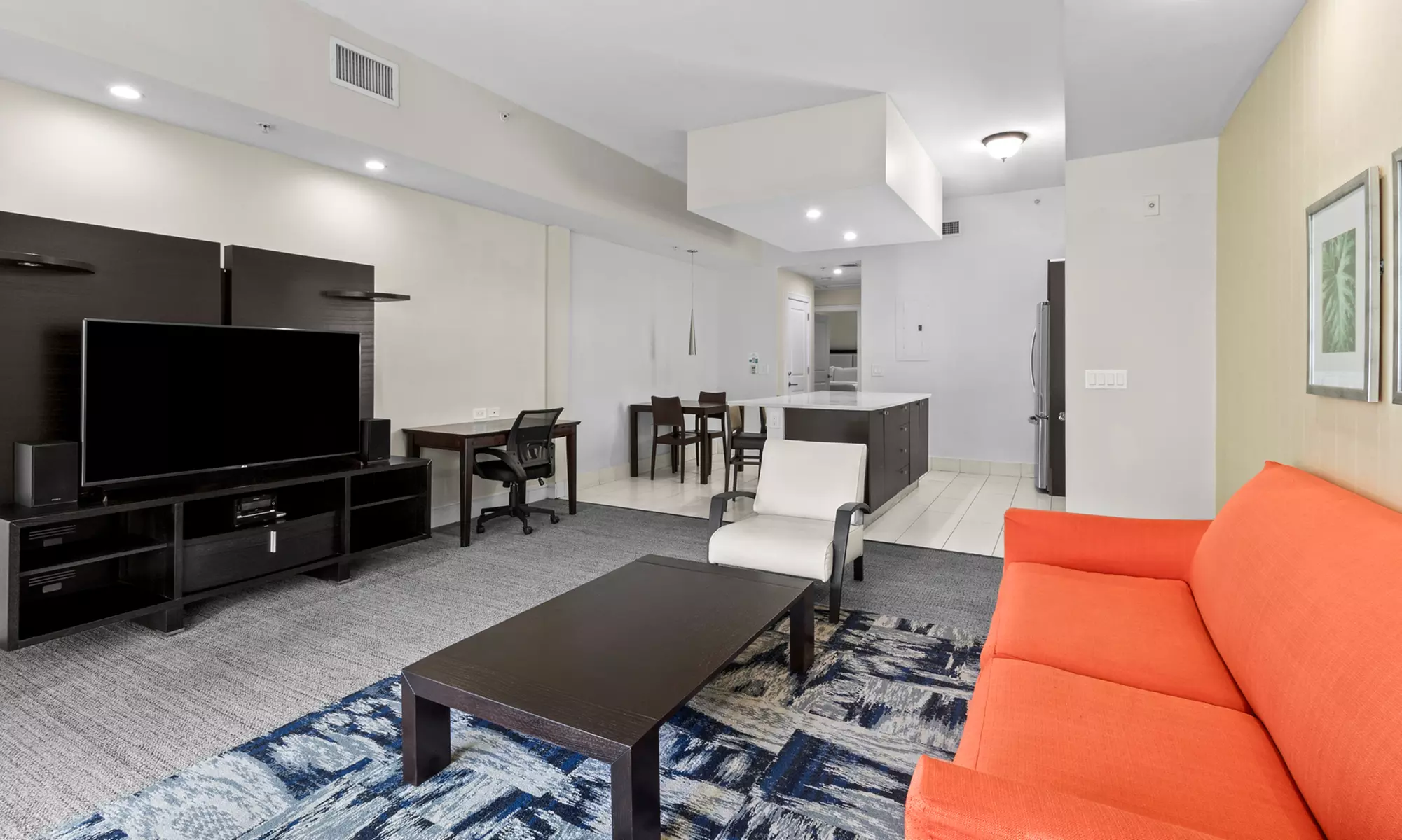 Stay in Style at Provident Doral at the Blue - Your Miami Retreat