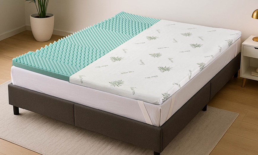 Image 2: Topper in memory foam con Aloe Vera