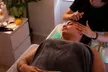 Sesión de head spa Pro de 30 o 60 minutos, con opción a tratamiento facial, para 1 persona; ahorra hasta un 43% - Second Medium