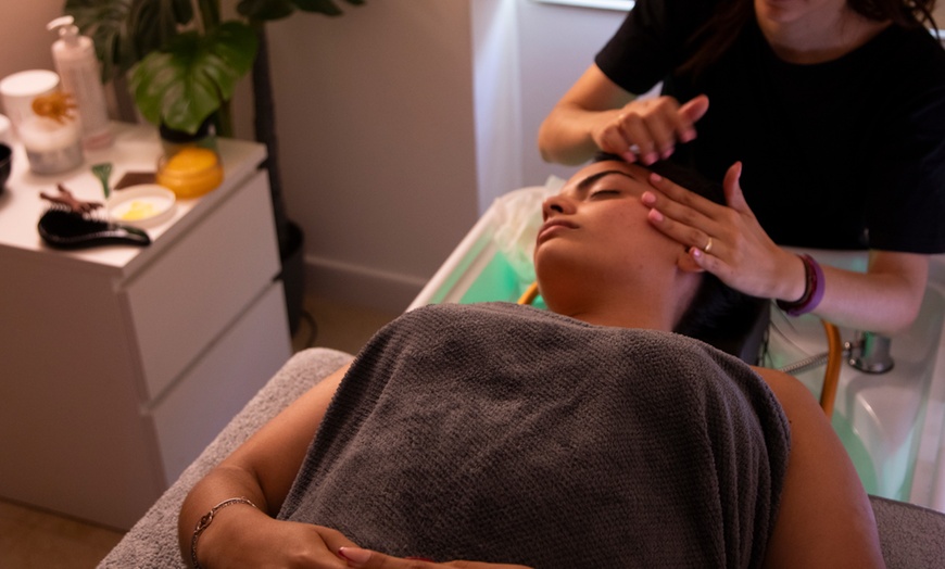 Image 7: Head spa Pro de 30 o 60 minutos con opción a tratamiento facial 