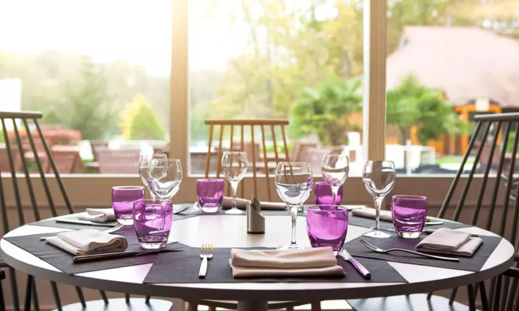 Proche Fontainebleau en 4* : chambre double avec pdj et spa