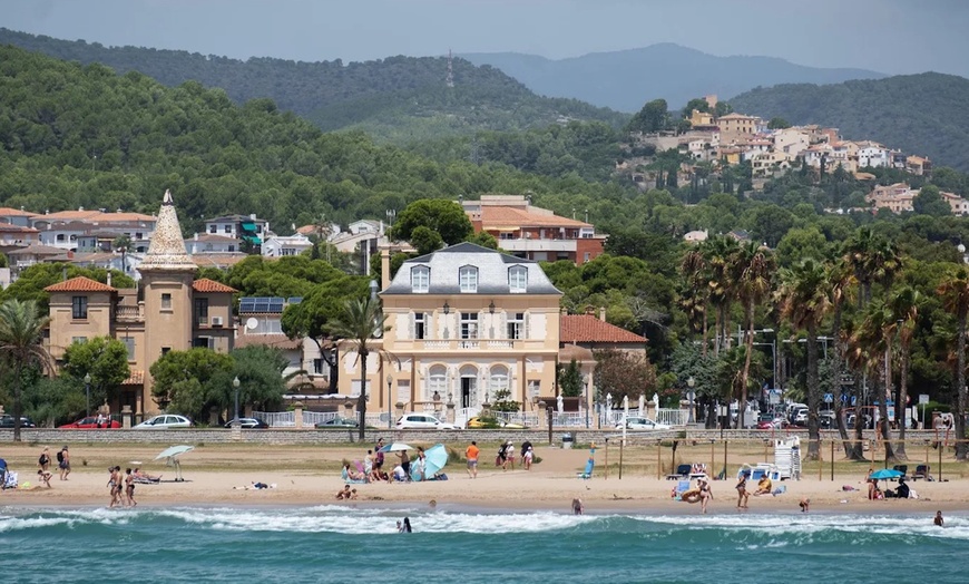 Image 11: Menú mediterráneo junto al mar para 2 o 4 con postres y bebidas