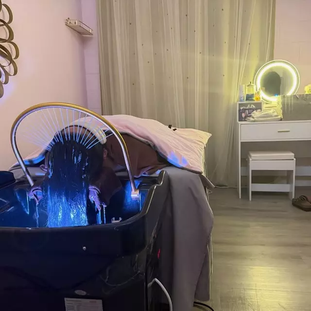 1-Hour Custom Head Spa Experience or 90-Minute Facial with Head Spa