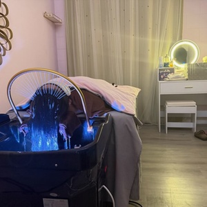 Signature 1-Hour Head Spa with Deep Cleansing, Hair Wash & Detoxifying Scalp, Plus Neck & Shoulder MassageMassage - Yli Beauty Spa