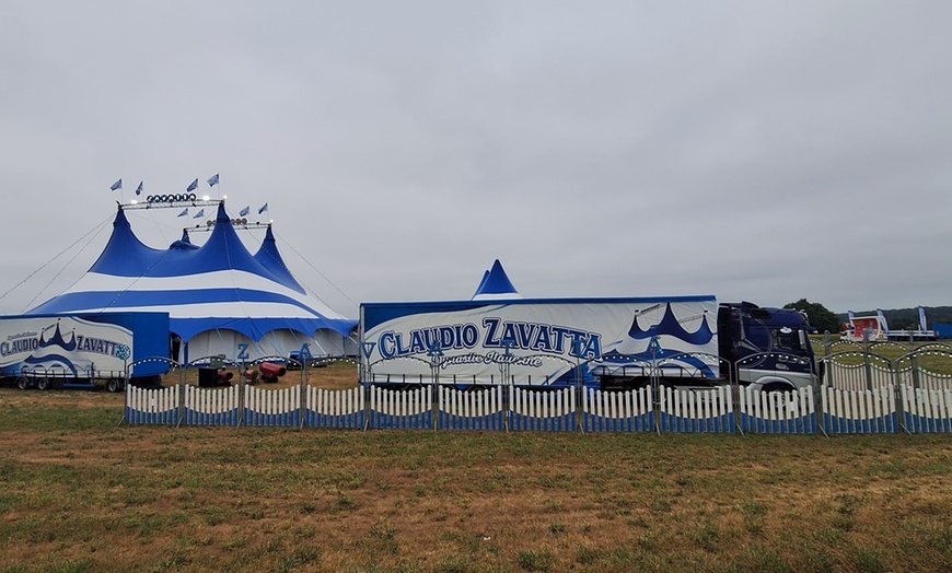 Image 8: La magie du cirque revisitée avec le Grand Cirque Claudio Zavatta