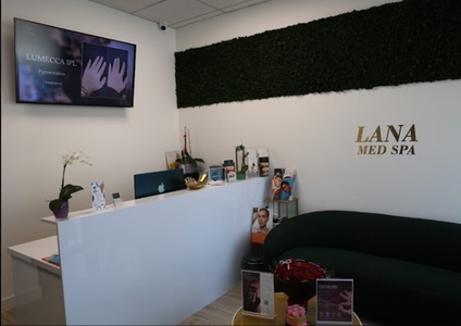 One NAD Injection (100mg each) + One B12 Shot - Lana Med Spa