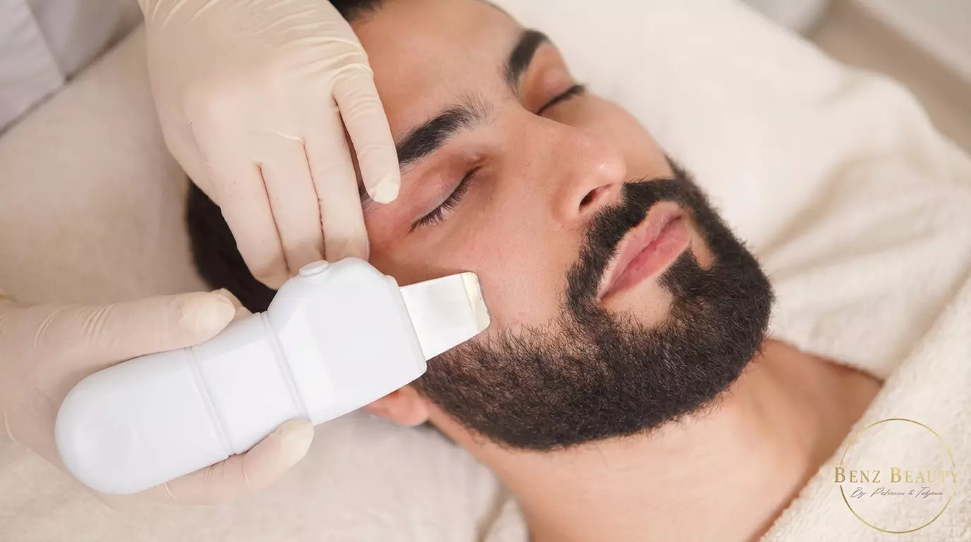 Gesichtsbehandlung nach Wahl für 1 Person