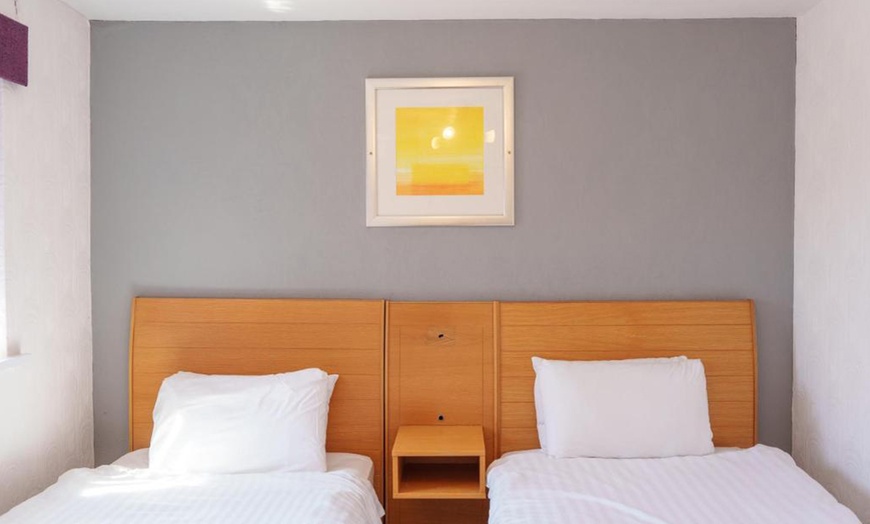 Image 5: Blackpool: Double or Room with Late Check-Out & Optional Breakfast