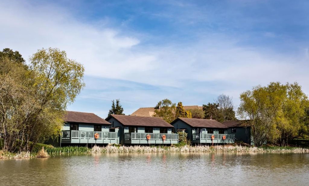 Worcestershire: Choice of Lakeview Cabin with Breakfast