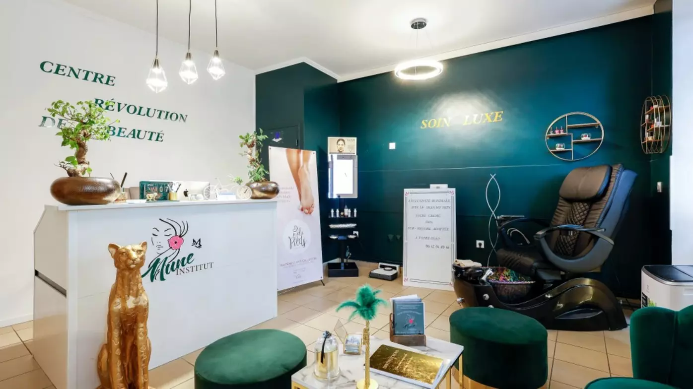 Massage relaxant d'1h avec en option soin du visage de 35 min